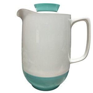 Vintage Vacron Bopp Decker plastic pitcher